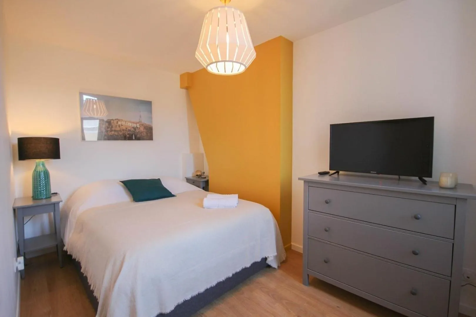 Lille Centre - Nice And Functional Ap. 2Bdrm contacts